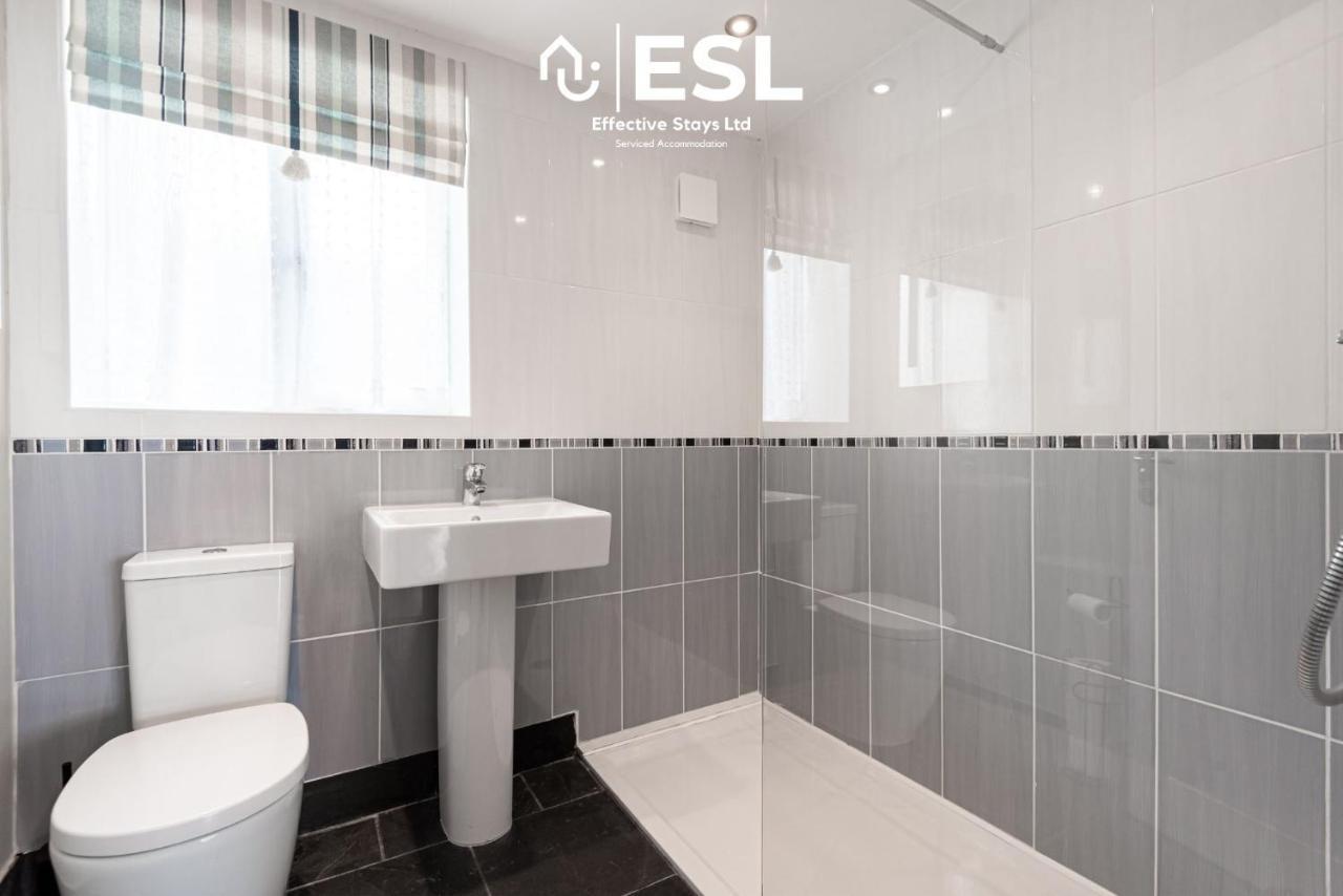 Beautiful En Suite 5 Bedroom Home With Sea Views 뉴키 외부 사진