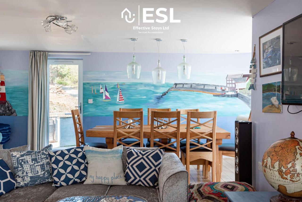 Beautiful En Suite 5 Bedroom Home With Sea Views 뉴키 외부 사진