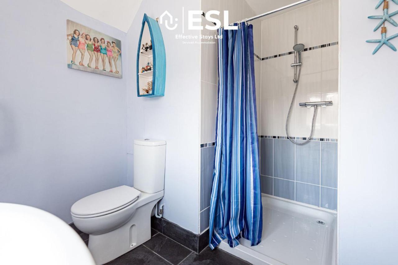 Beautiful En Suite 5 Bedroom Home With Sea Views 뉴키 외부 사진