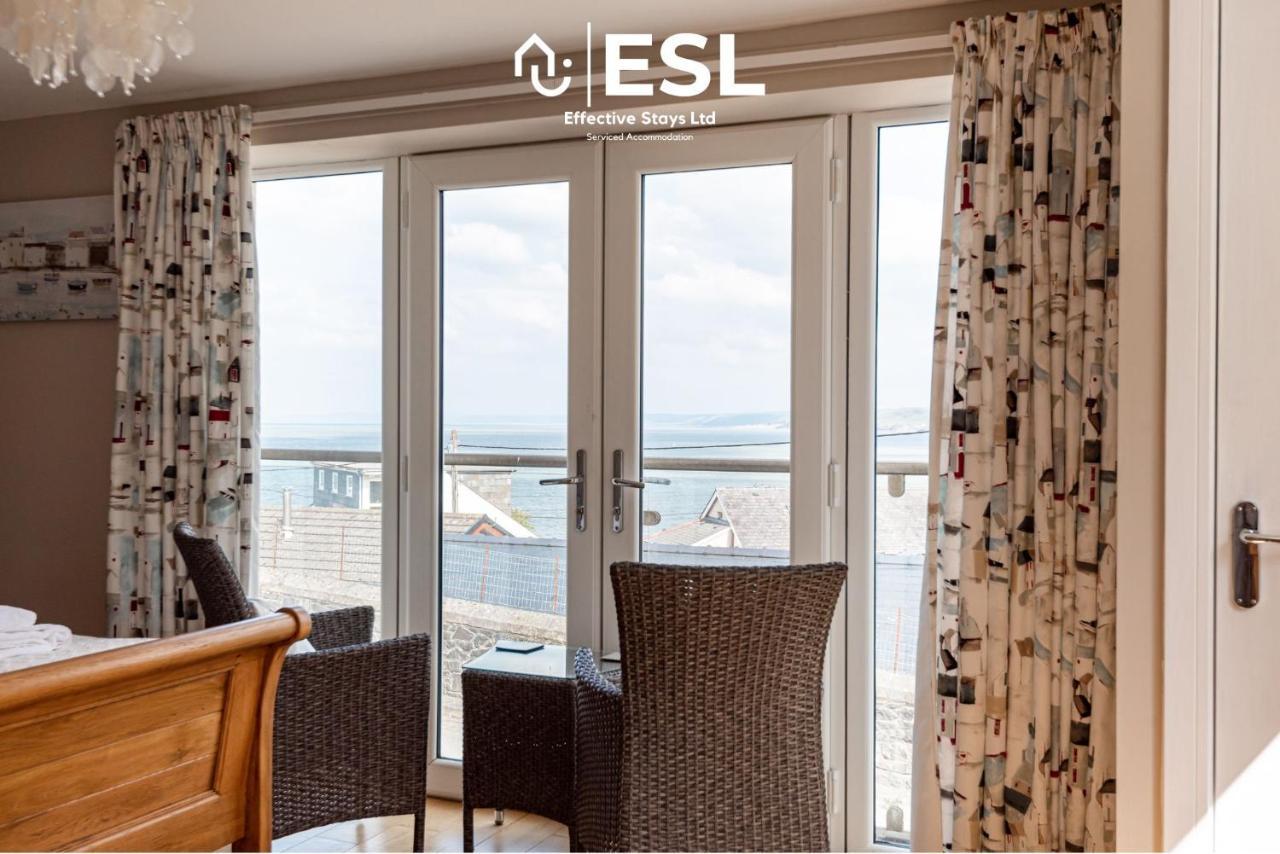 Beautiful En Suite 5 Bedroom Home With Sea Views 뉴키 외부 사진